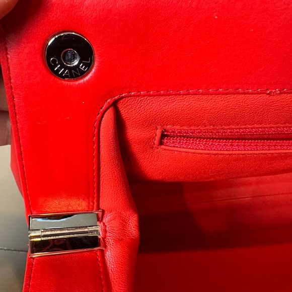 Chanel quilted lambksin turn lock clutch bag - Picture 12 of 14